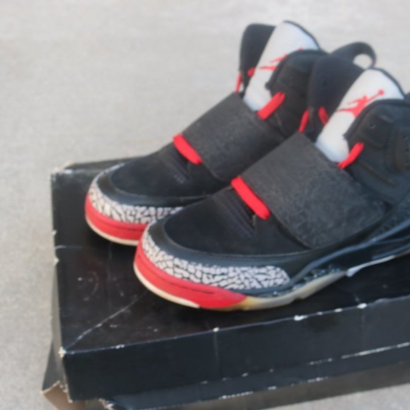 Jordan "Son of Mars" Bred size 6Y - Picture 6 of 11